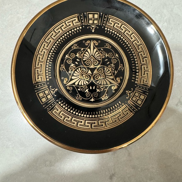 2 Black and Gold Greek Motif Cups and Saucers - Picture 5 of 9